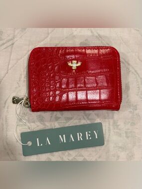 NWT La Marey Red Croc Embossed RFID Zip Wallet Card Holder